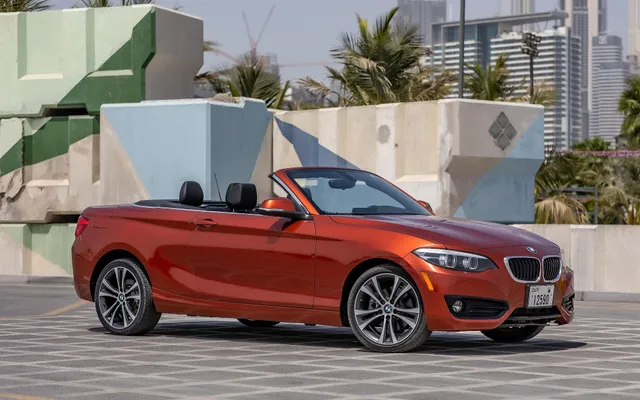 BMW 230i Cabrio - image 1