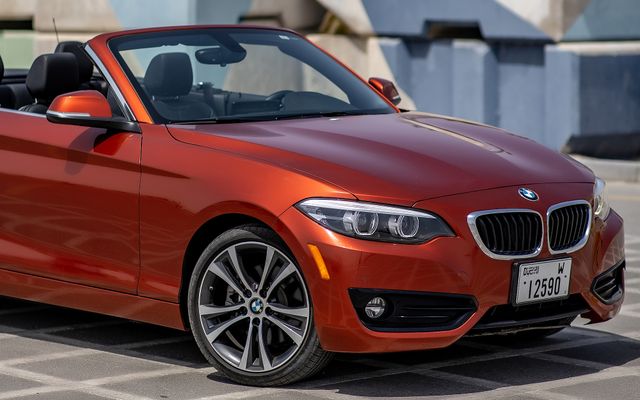 BMW 230i Cabrio - image 4