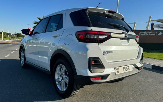 TOYOTA RAIZE - image 2