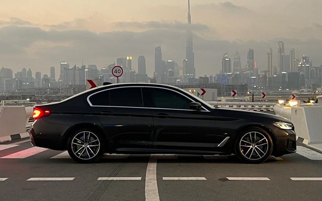 BMW 520i - image 3