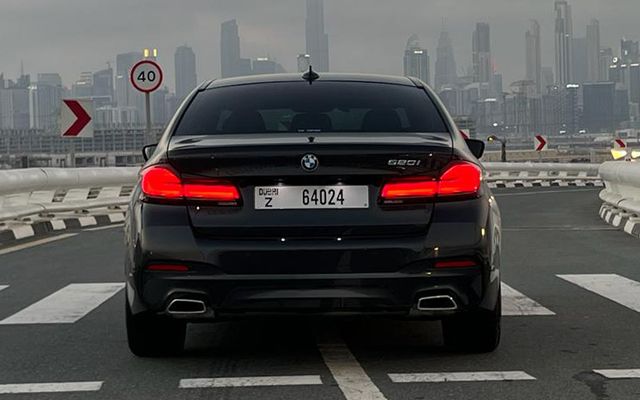 BMW 520i - image 4