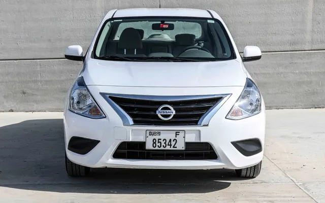 NISSAN SUNNY - image 3