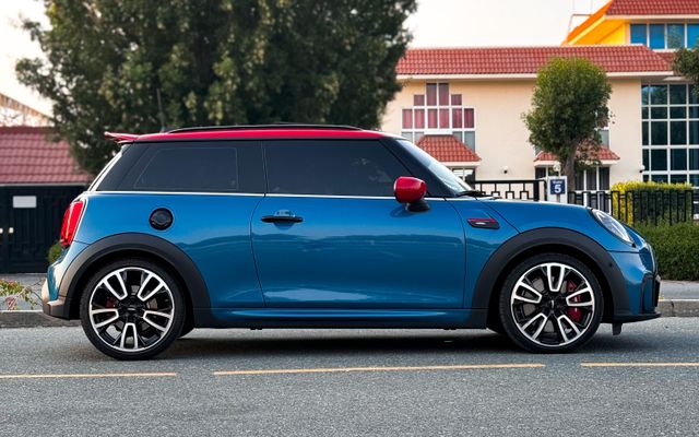 MINI COOPER S - image 2