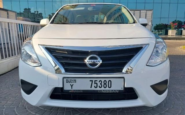 NISSAN SUNNY - image 2