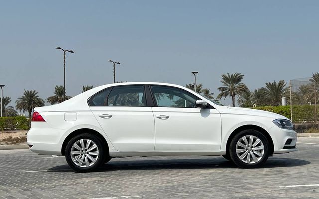 Volkswagen Bora - image 2