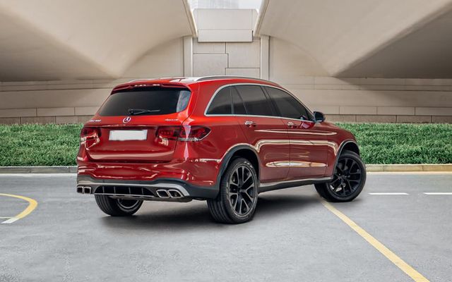 MERCEDES GLC300 - image 4