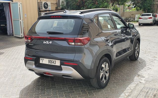 KIA SONET 2023 - image 4