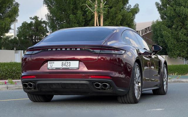 PORSCHE PANAMERA - image 4