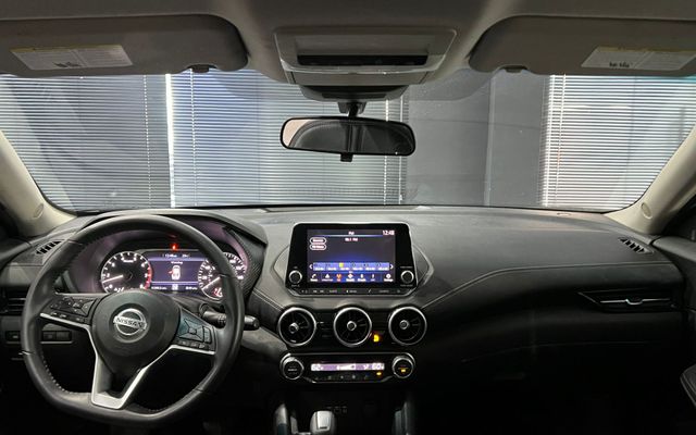 NISSAN VERSA - image 3