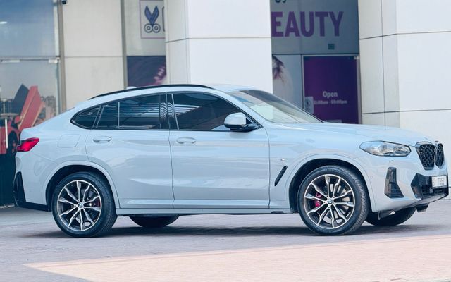 BMW X4 - image 2