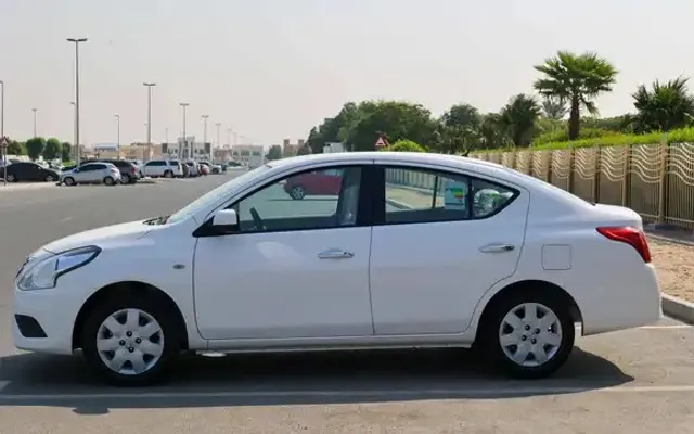Nissan Sunny STD - image 2