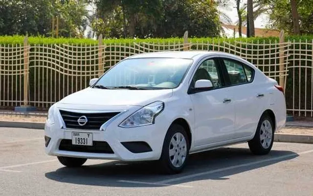 Nissan Sunny STD - image 1