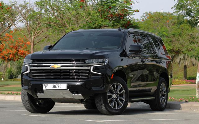 CHEVROLET TAHOE - image 3