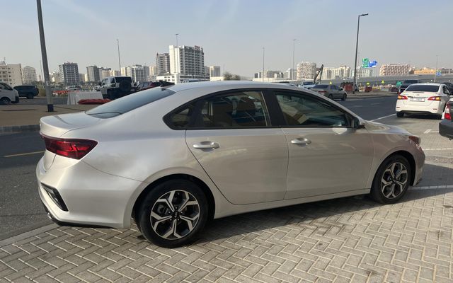 Kia Forte - image 3