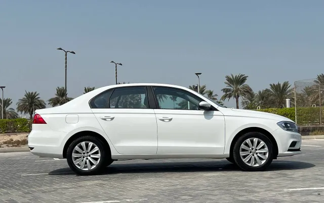 Volkswagen Bora - image 2