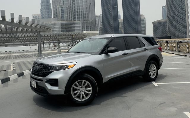Ford Explorer - image 1