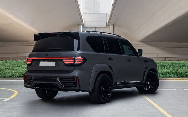NISSAN PATROL BLACK HAWK - image 4