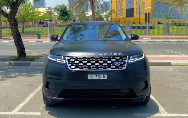 RANGE ROVER VELAR - image 2