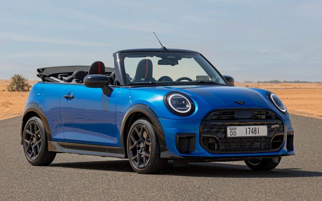 Mini Cooper Convertible S - image 1