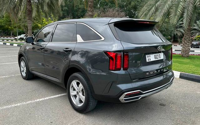 Kia Sorento - image 3