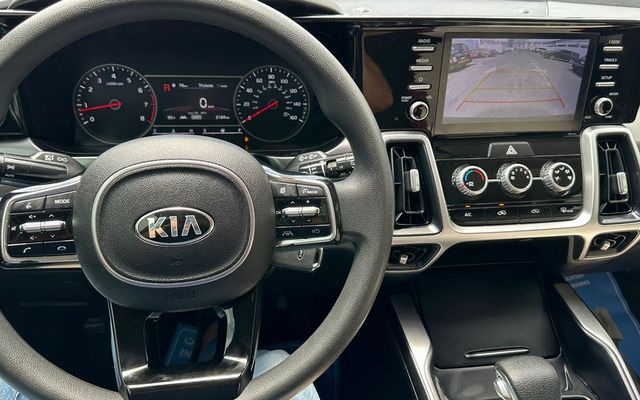 Kia Sorento - image 4