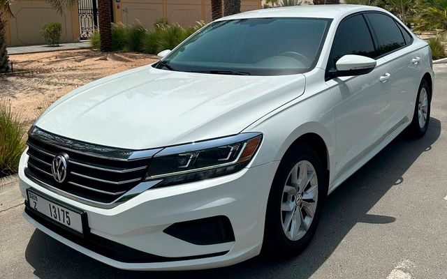 VOLKSWAGEN PASSAT - image 1