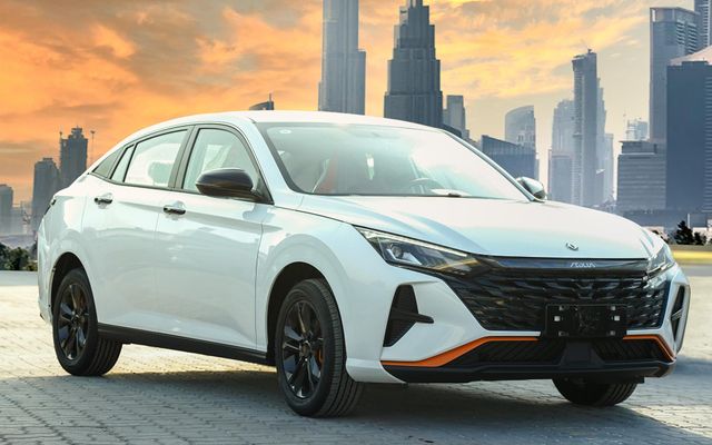 Dongfeng Shine E1 - image 1