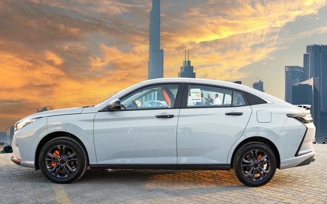 Dongfeng Shine E1 - image 3