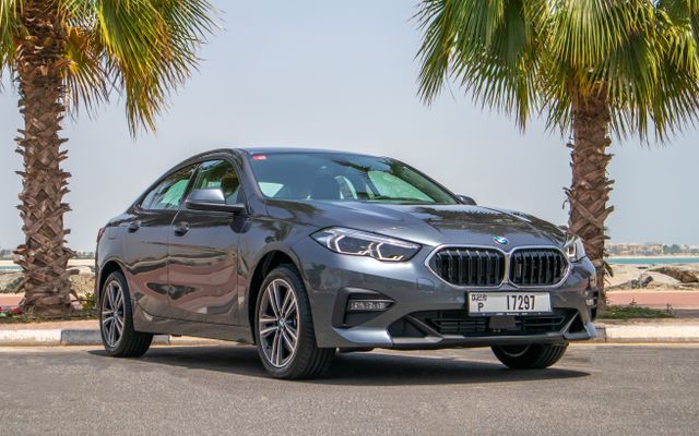 BMW 218 - image 1