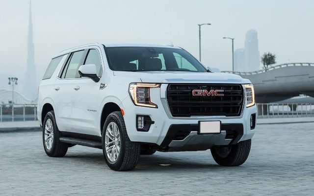 GMC YUKON - image 3