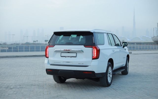 GMC YUKON - image 4