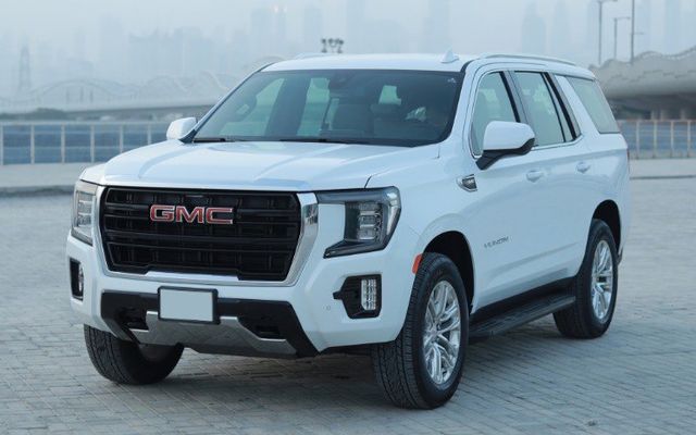 GMC YUKON - image 1