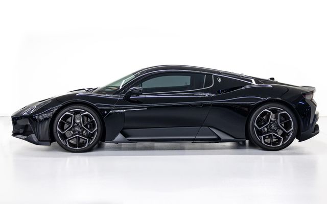 Maserati MC20 - image 2