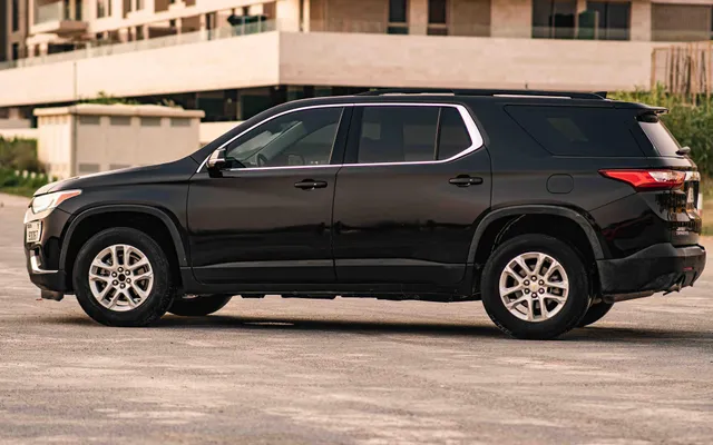 CHEVROLET TRAVERSE - image 2