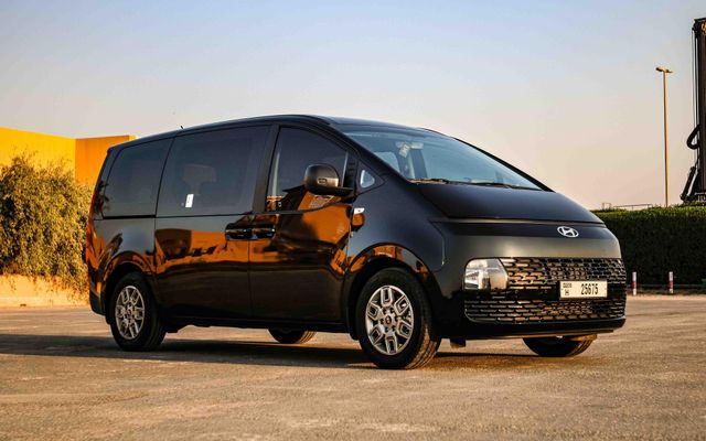 HYUNDAI STARIA - image 3