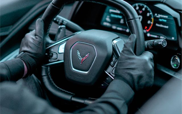 CHEVROLET CORVETTE - image 4