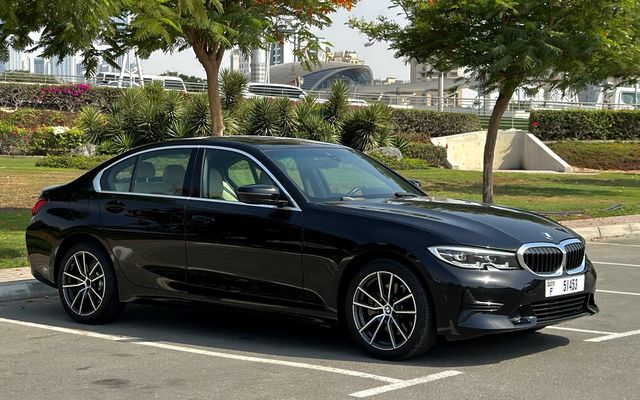 BMW 330I - image 4