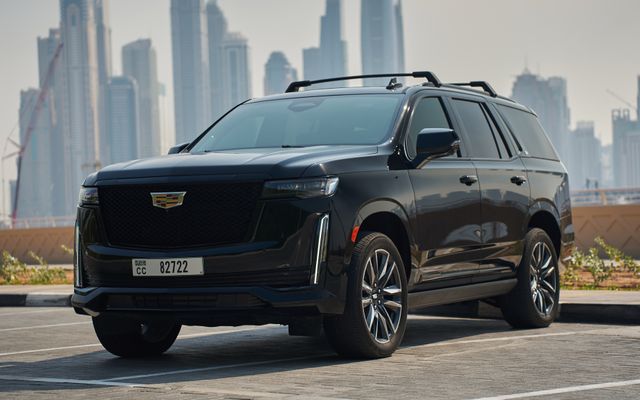 CADILLAC ESCALADE - image 1