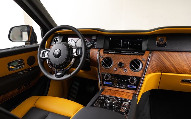 Rolls Royce Cullinan - image 2