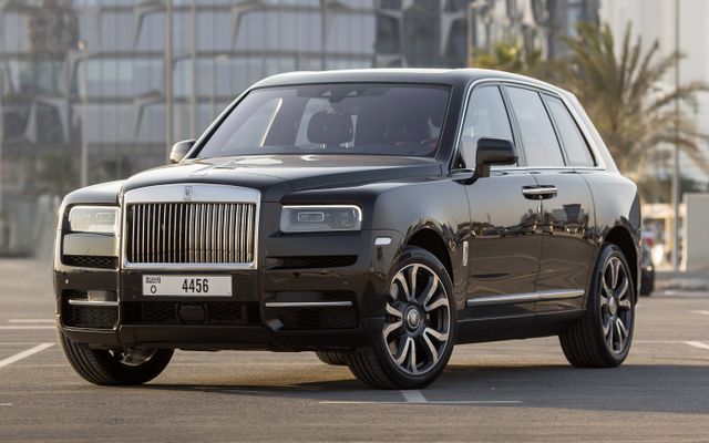 Rolls Royce Cullinan - image 1