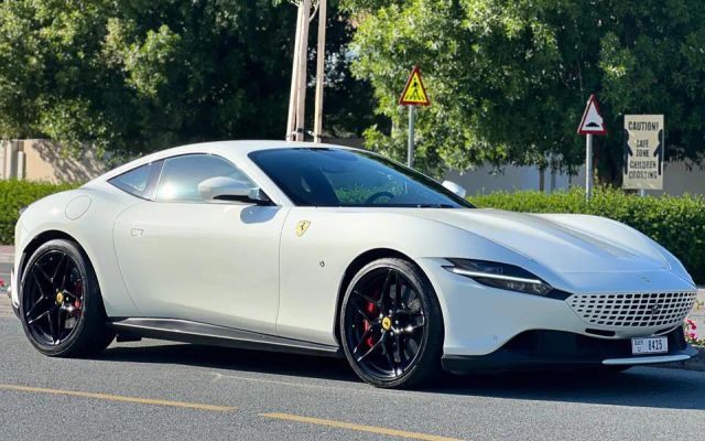 FERRARI ROMA - image 2