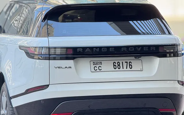 Range rover velar - image 4