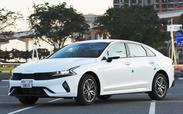 KIA K5 - image 1