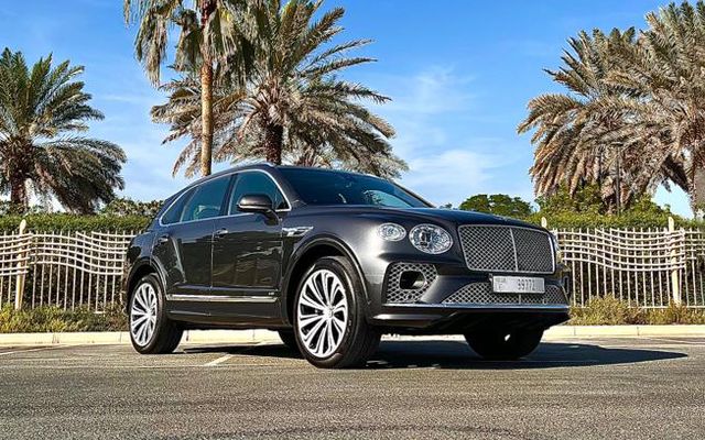 BENTLEY BENTAYGA - image 1