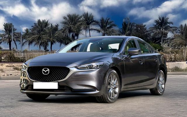 Mazda 6 2.5L PURE - image 1