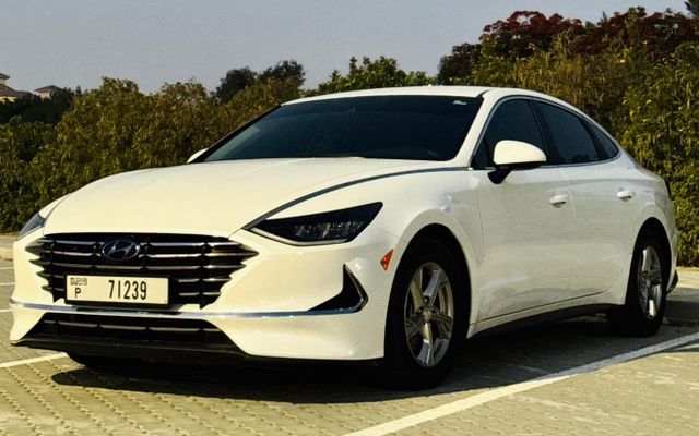 HYUNDAI SONATA BASE - image 1