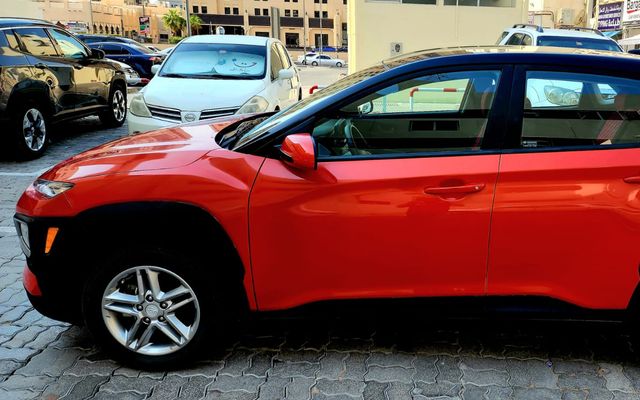 HYUNDAI KONA - image 4