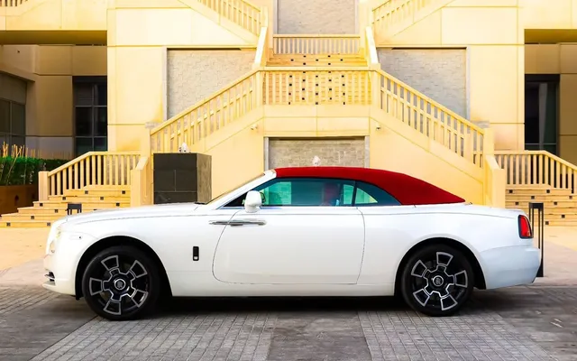 Rolls Royce Dawn - image 2