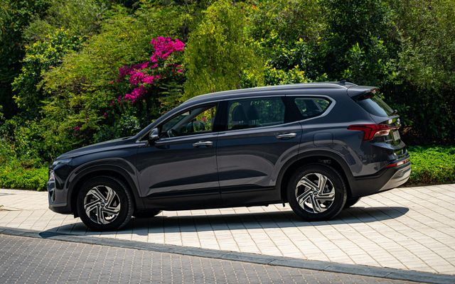 Hyundai Santa Fe – Picture 2