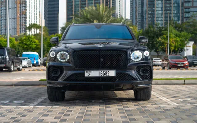Bentley Bentayga - image 3